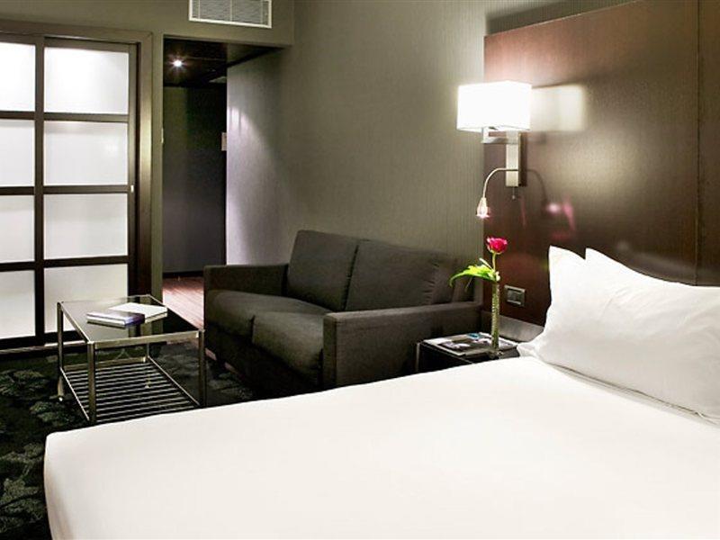 โรงแรมเอซี ซิวตัต เด ปาลมา ปัลมาเดมายอร์กา ภายนอก รูปภาพ